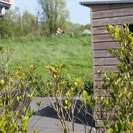 Pet-friendly Bungalow, Cleaning Included Варменхёйзен