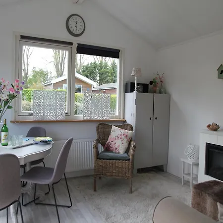 Pet-friendly Bungalow, Cleaning Included